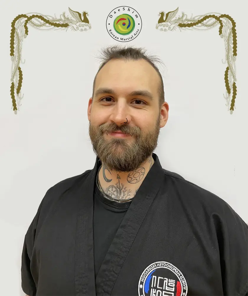 Portrait von Manuel Czernek, Übungsleiter der Hapkido Abteilung des VfR Simmern