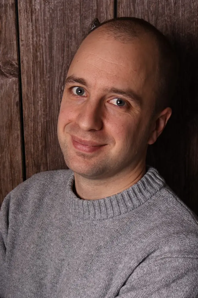 Portrait von Tim Berg, Übungsleiter des Eltern-Kind-Turnens des VfR Simmern